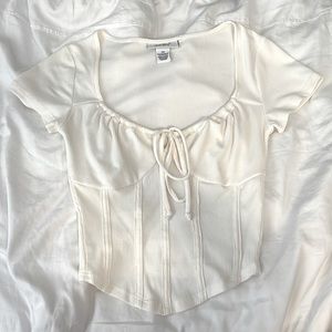 Just Polly off-white cropped short sleeve top, size XS